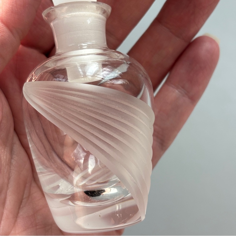 VTG Lenox Windswept Crystal Perfume Bottle Lead Crystal Made in USA Frosted Clea - Picture 7 of 14